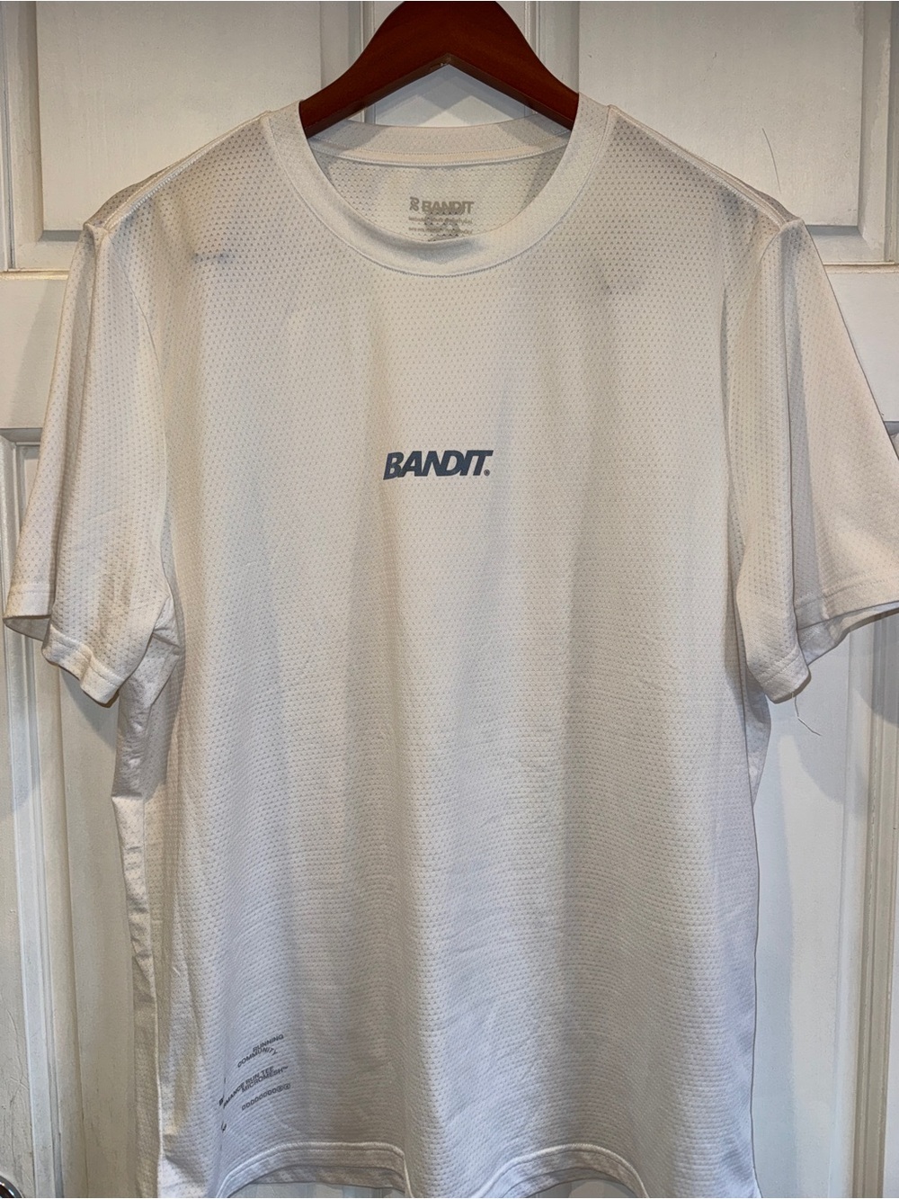 Bandit MEN'S MICROMESH™ RUN TEE - WHITE
